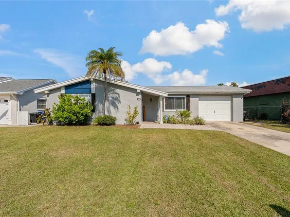 3823 Sail Dr, New Port Richey, FL 34652