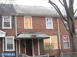 2915 E Octagon Rd, Camden, NJ 08104