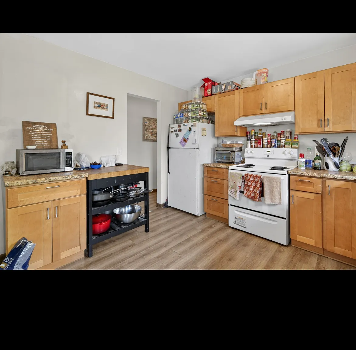 3 bed, 1200 sqft, $1,825 — Photo 4