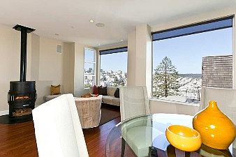 :: 2451 Larkin Street