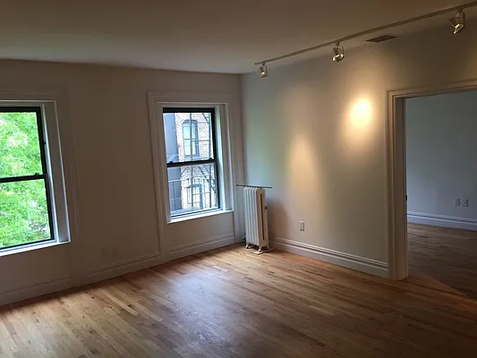 Rented by Westminster Management | media 21