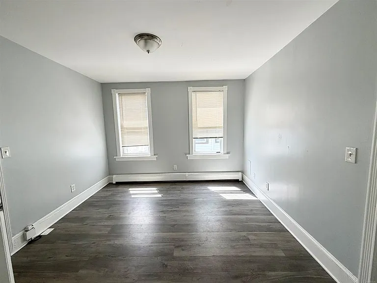 215 Read St #2 — Photo 8