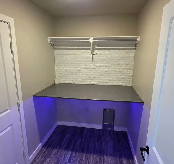 7009 Athens St — Photo 12