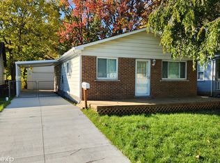 17040 Lowell St, Roseville, MI 48066