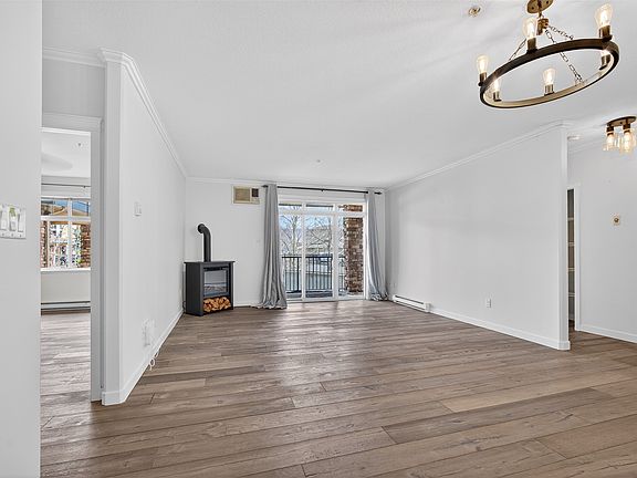 4th image of 303 Whitman Rd Unit 101