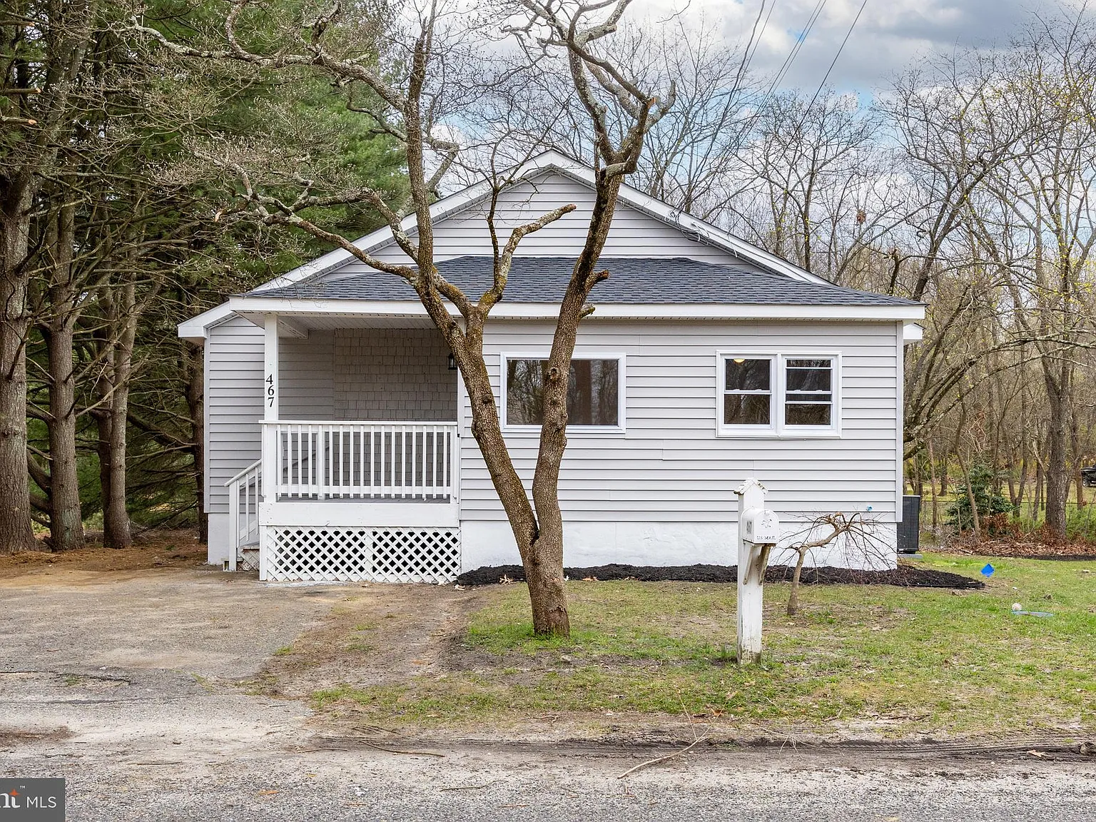 4 bed, 1600 sqft, $2,750 — Photo 1