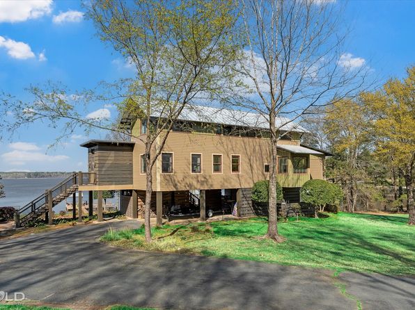 380 Merritt Rd, Benton, LA 71006