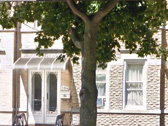 2nd image of 194 Bay 14 St