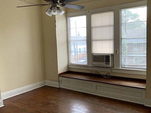 4th image of 2405 & 2405.5 Napoleon Ave #4327-29