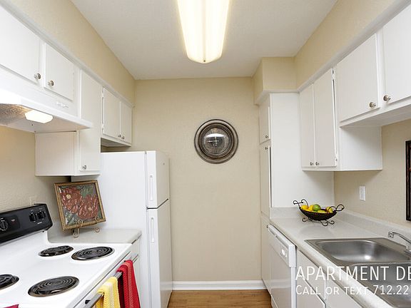 5th image of 10 White Clover Dr #2343