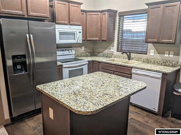 3rd image of 772 Whipsaw Dr