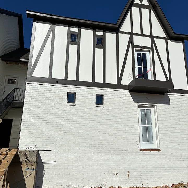 4303 Lennox Court- is the top floor, right condo (corner)