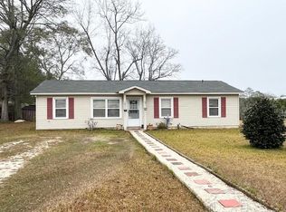 611 E Poplar St, Atmore, AL 36502