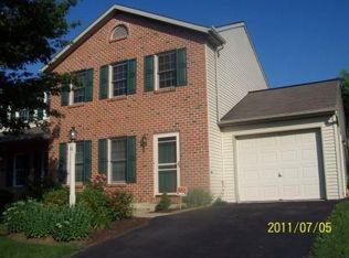 11 Pebble Creek Dr, Lititz, PA 17543