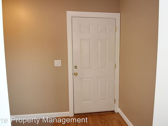 5th image of 2115 Oak Bend Dr #B