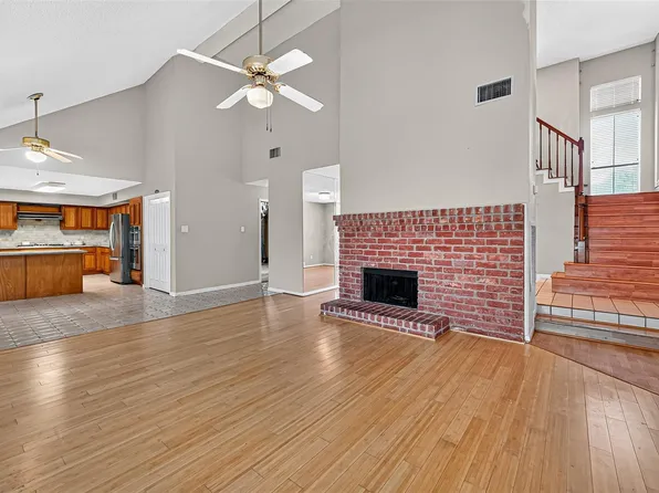 1535 Beaconshire Rd, Houston, TX 77077