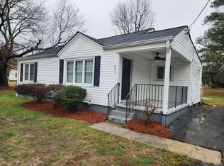 609 Mozley Dr SE, Smyrna, GA 30080