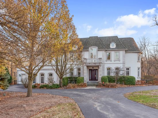 130 Maple Hill Rd, Glencoe, IL 60022
