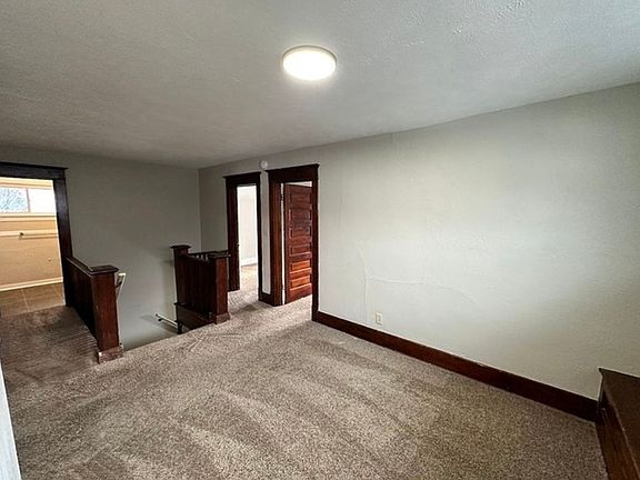 3rd image of 2551 Eastern Ave SE