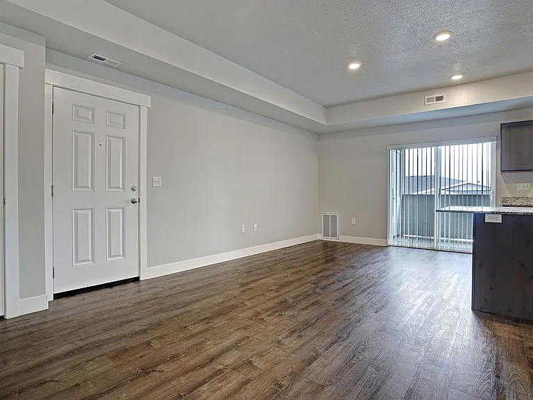 Canyon Heights — Photo 14