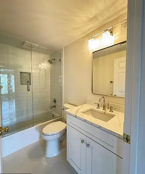 1811 Fallbrook Ln — Photo 18