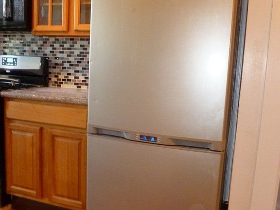 3rd image of 199 Engert Ave APT 3R