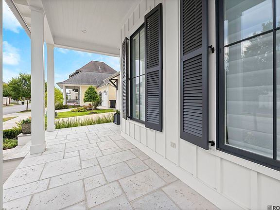 4th image of 5042 Mimosa St