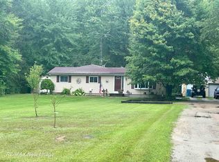3906 Hanes Rd, Vassar, MI 48768