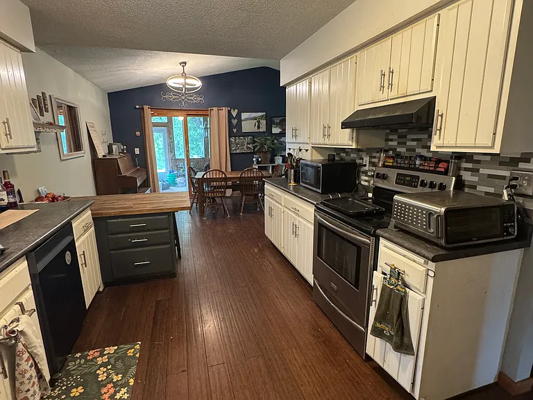 3452 Clyde Rd — Photo 4