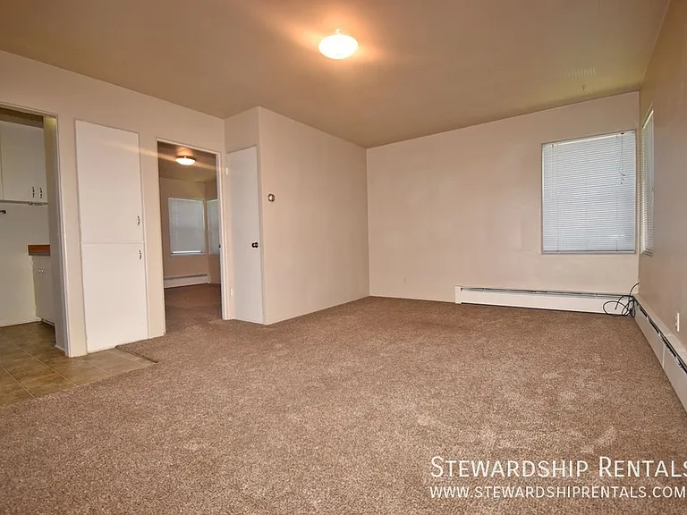 942 E 18th Ave #6 — Photo 3