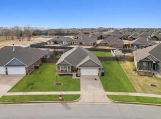 705 Windy Ln, Yukon, OK 73099
