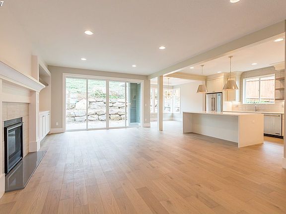 5th image of 4308 SE 166th Ct