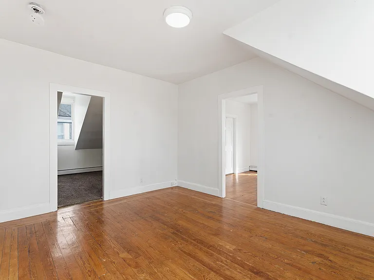 133 Ontario St #3 — Photo 7