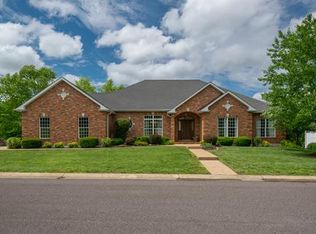 341 Lake View Dr, Washington, MO 63090