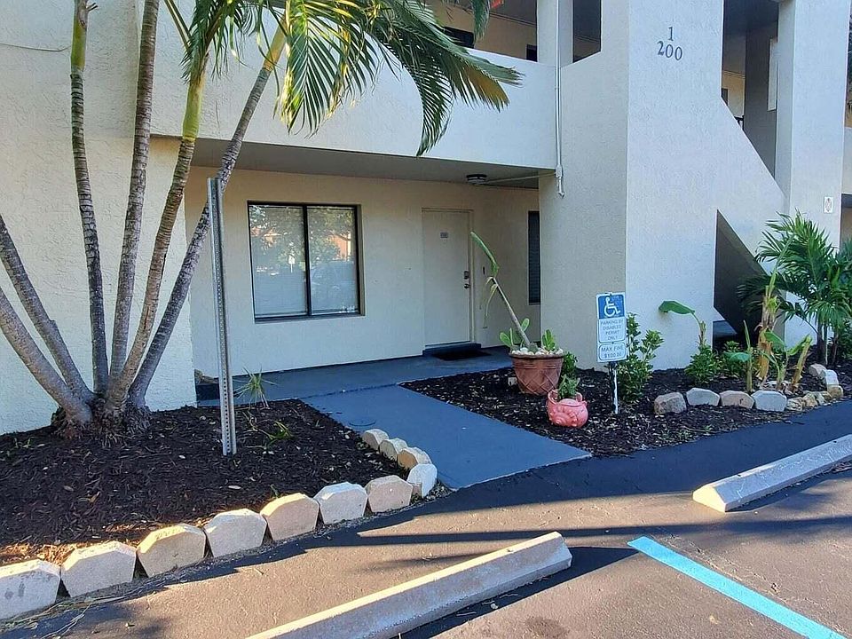 1st image of 200 International Dr APT 102