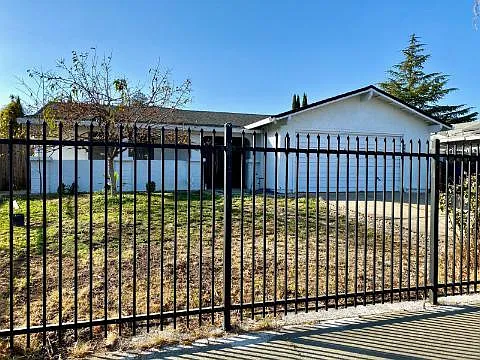 5220 Shortway Dr photo 1