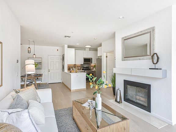 3rd image of 231 N El Camino Real APT 202