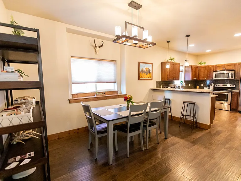 1387 Crabapple Dr — Photo 10