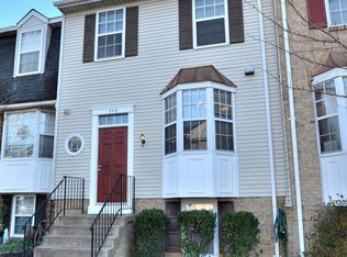 8531 Enochs Dr, Lorton, VA 22079