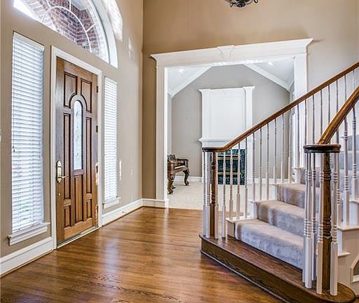 4th image of 6416 Vicki Ln