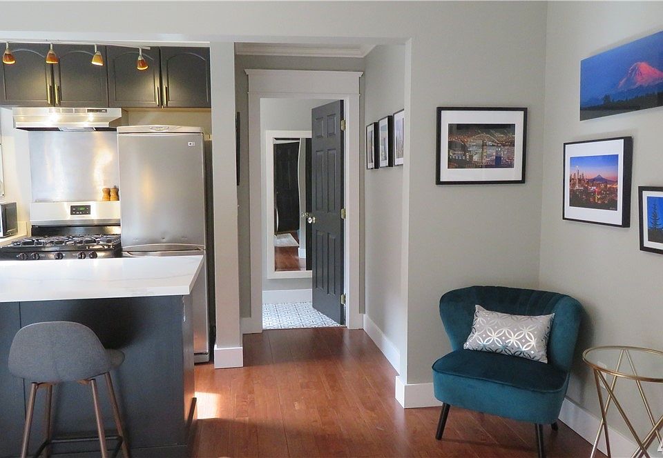 1st image of 213 17th Ave E #16
