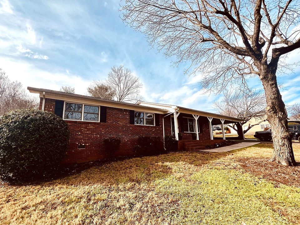 1st image of 115 Victoria Dr