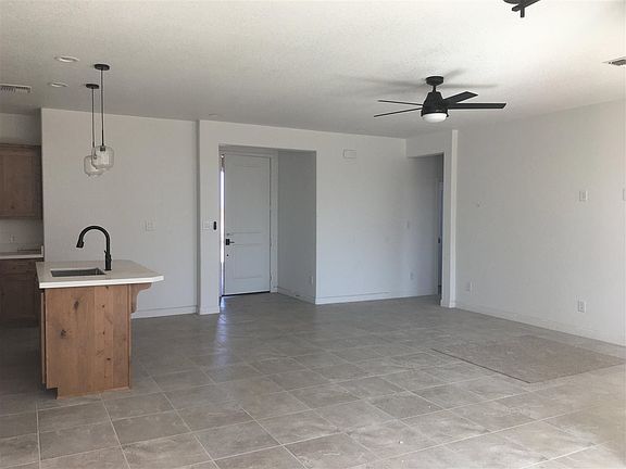3rd image of 8419 E 34th Pl