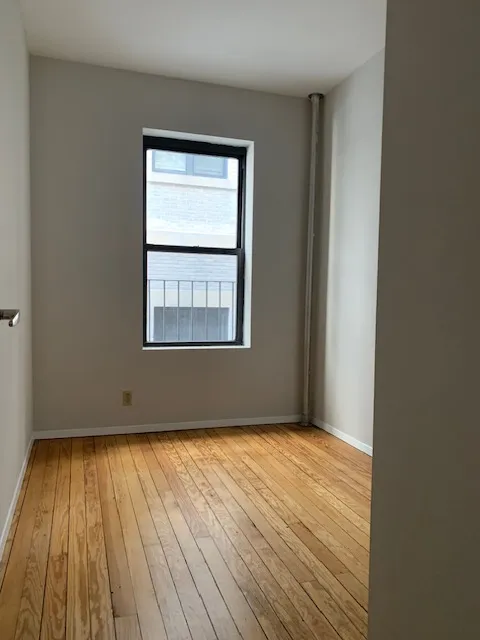 Kurzform Für Das Obere Nördliche Manhattan 183 Sullivan Street #C3 in Greenwich Village, Manhattan | StreetEasy