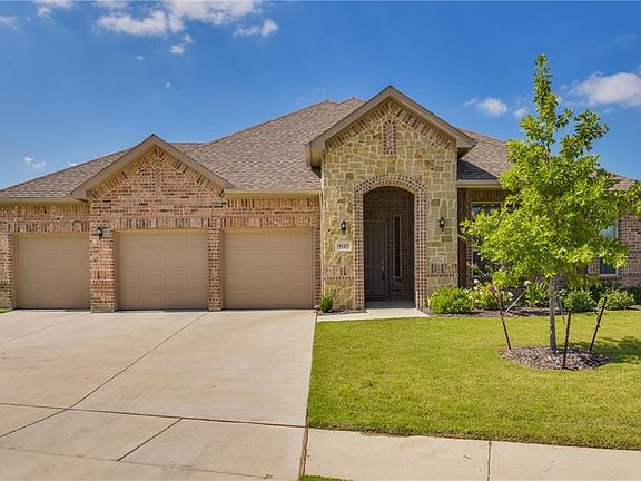 3rd image of 5117 Melia Dr