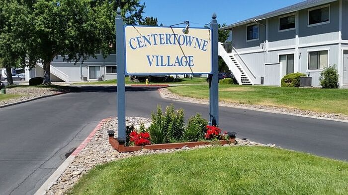1st image of 1176 Townhouse Cir