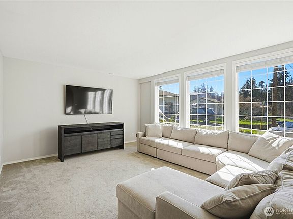 5th image of 7919 194th Place SW