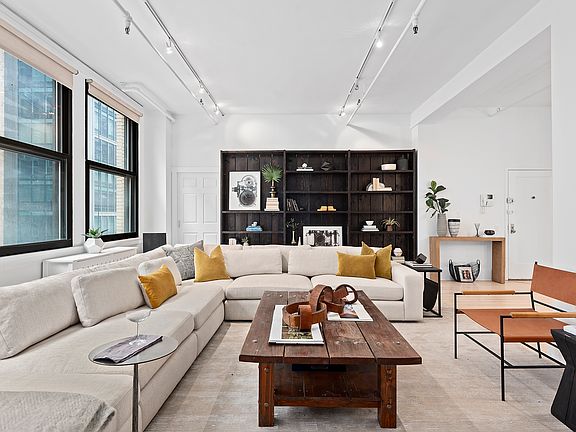 4th image of 14 E 33rd St APT 7N