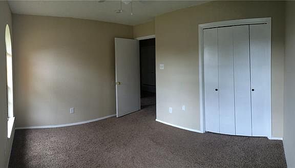 5th image of 713 Hallvale Dr