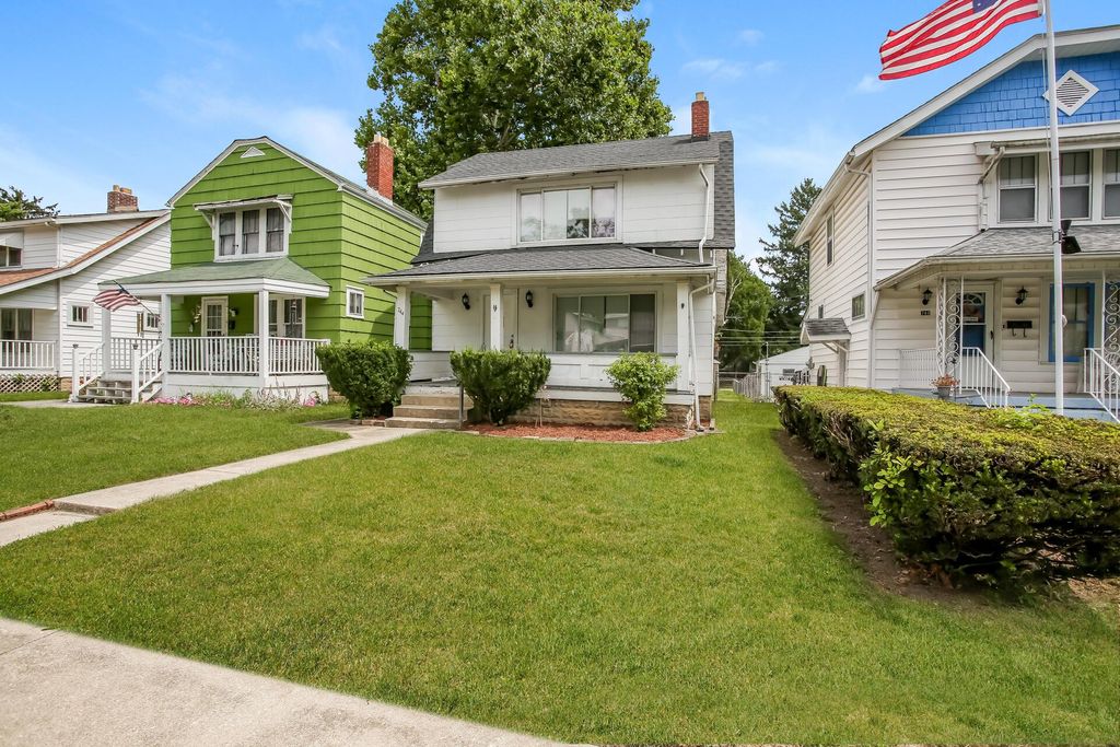 Real estate listing image